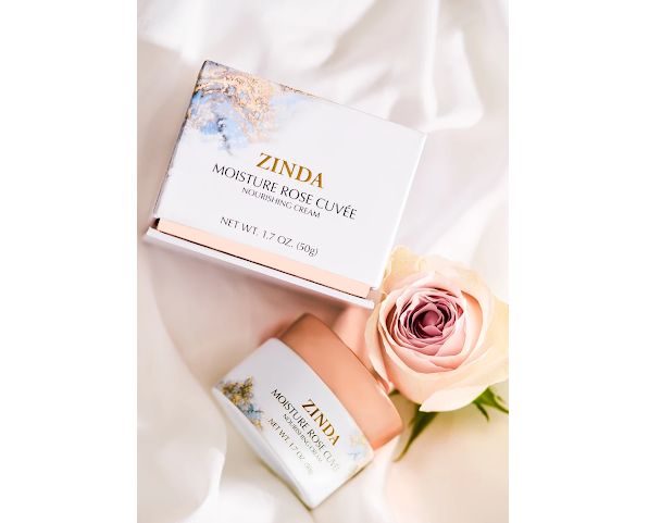 الكريم المرطب روز كوفيه Moisture Rose Cuvee من زيندا بيوتي ZINDA BEAUTY