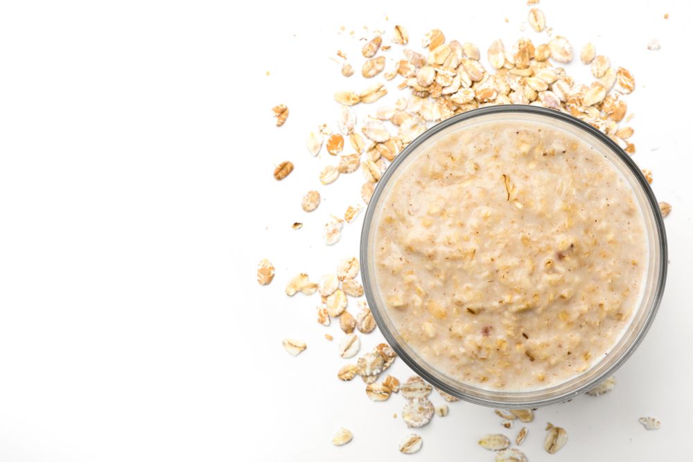 Milk and oatmeal recipe to treat melasma