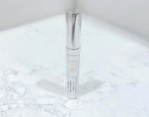 معالج الشفاه جى تي إيه في إكستريم JTAV Extreme High-Shine Lip Treatment