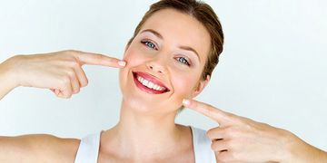 أفضل 7 منتجات لتبييض الأسنان والحصول على ابتسامة مثالية