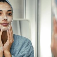 بشرة صافية مع 10 من افضل ماركات عالمية من منظف الوجه