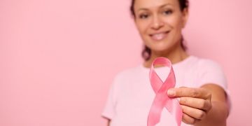 التجميل لمرضى سرطان الثدي: تعزيز جودة الحياة والاستعادة الجسدية