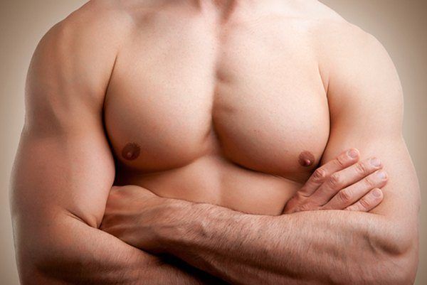 ⁨‎⁨علاج التثدي عند الرجال بتقنية شفط الدهون⁩⁩