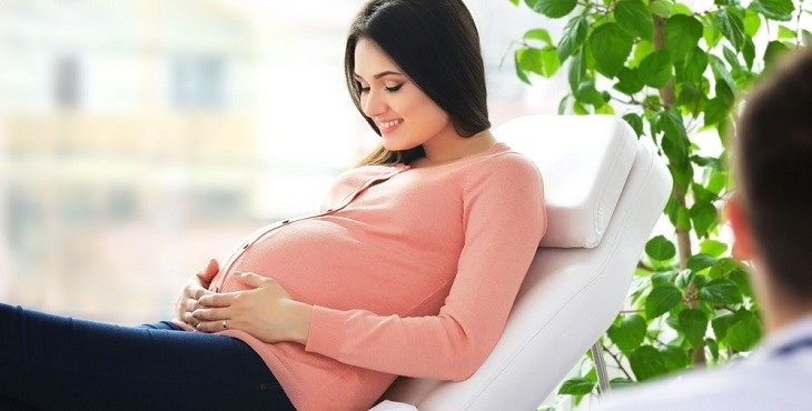 هل توجد مخاطر ممكنة من استخدام مقشر فانيش للحامل؟