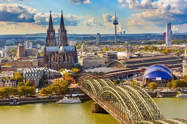 أهم المدن لزراعة الشعر في ألمانيا