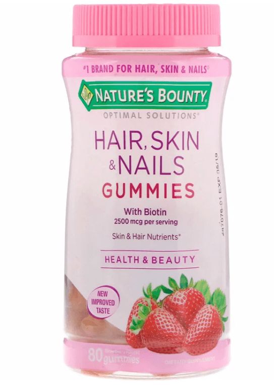 علكة Hair, Skin &amp; Nails بنكهة الفراولة من Nature’s Bounty