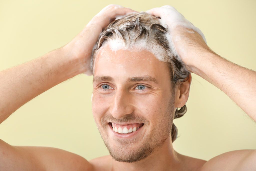 طرق علاج فطريات الشعر