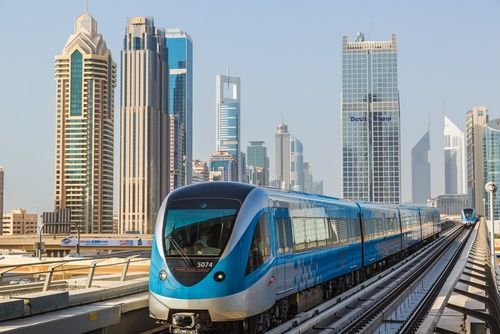 وسائل المواصلات والتنقل في الإمارات العربية المتحدة