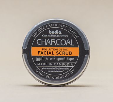 مقشر الوجه - ديتوكس الفحم المنقي Facial Scrub - Charcoal Pollution Detox من بوديا Bodia