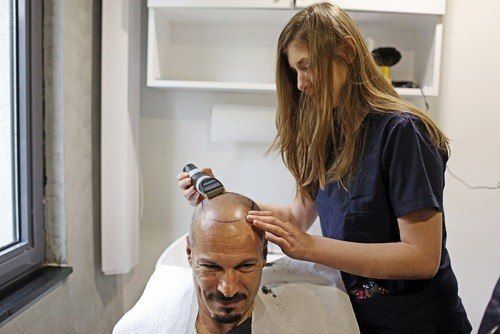 أفضل المراكز الطبية لزراعة الشعر في الكويت
