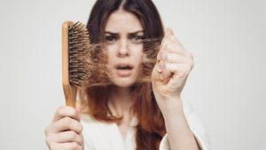 اسباب تساقط الشعر عند النساء
