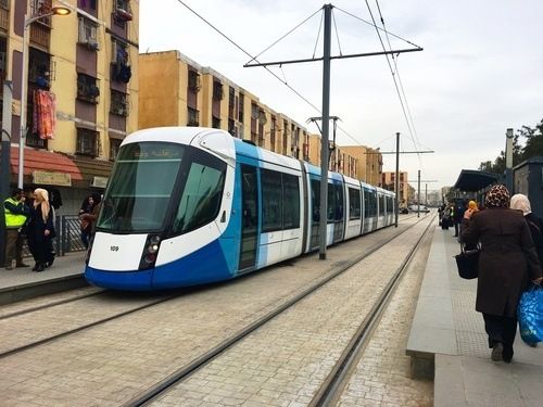 وسائل النقل والمواصلات في الجزائر