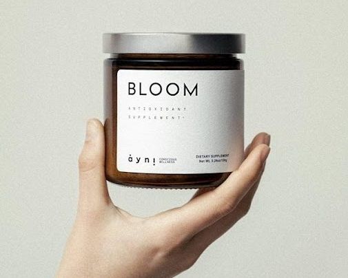مسحوق بلوم الفائق والأساسي  Bloom Essential Daily Superpowder من آيني Ayni