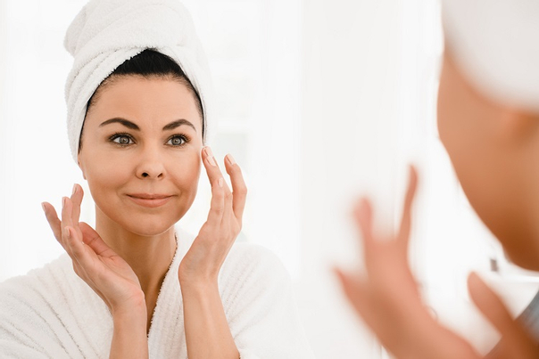 فوائد علاج الشعيرات الدموية في الوجه